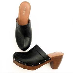 Black Mule Clogs